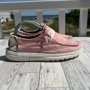 Hey Dude Shoes Wendy Boho Pink  White Women’s Size 5/ Youth 4